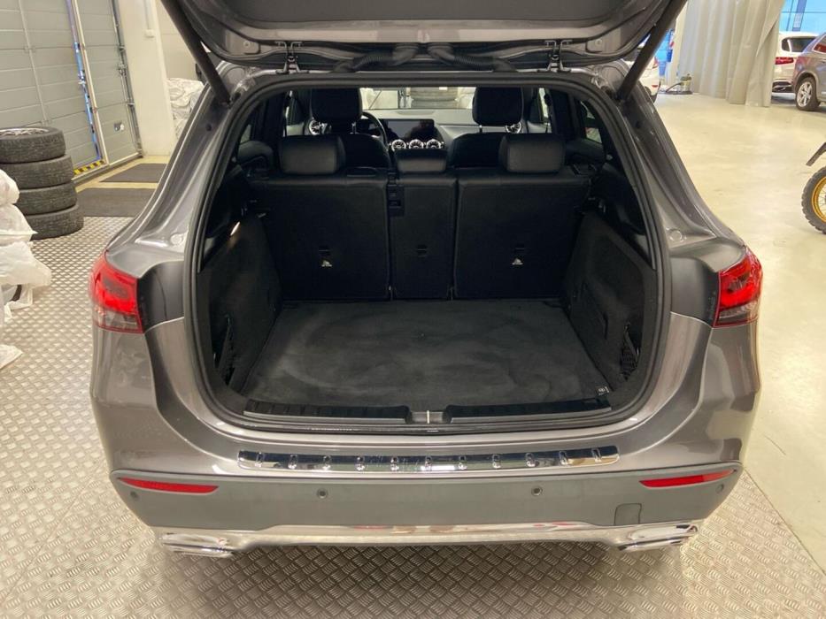 MERCEDES-BENZ GLA 2020