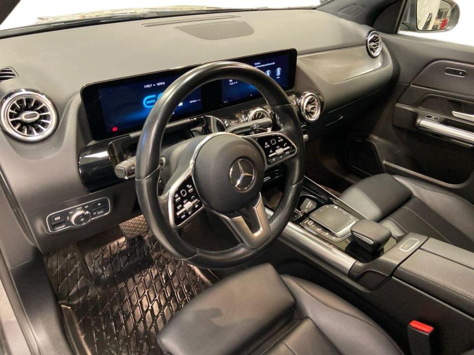 MERCEDES-BENZ GLA 2020