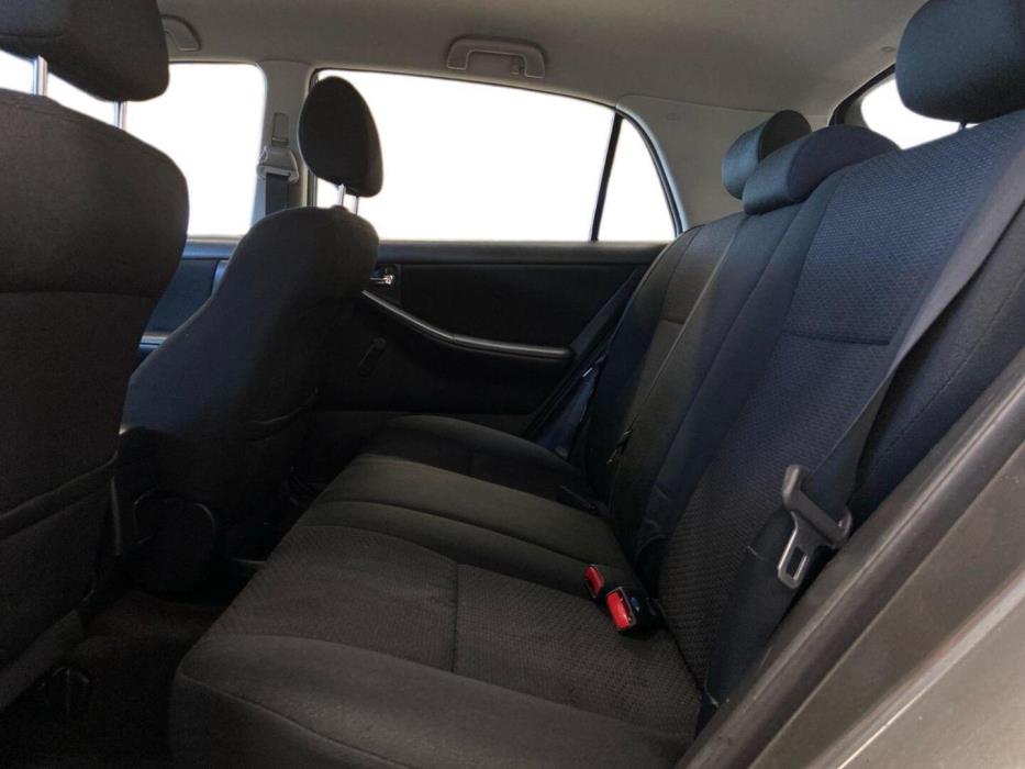 TOYOTA Corolla 2005