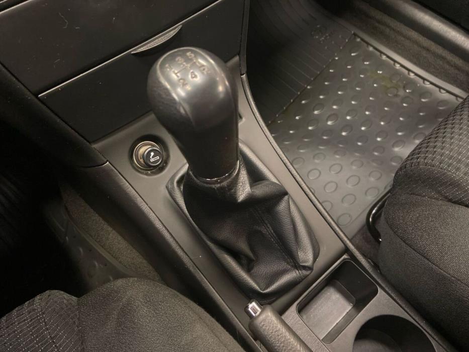 TOYOTA Corolla 2005