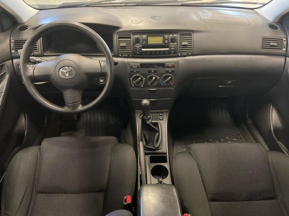 TOYOTA Corolla 2005