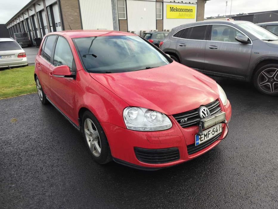 VOLKSWAGEN Golf 2006