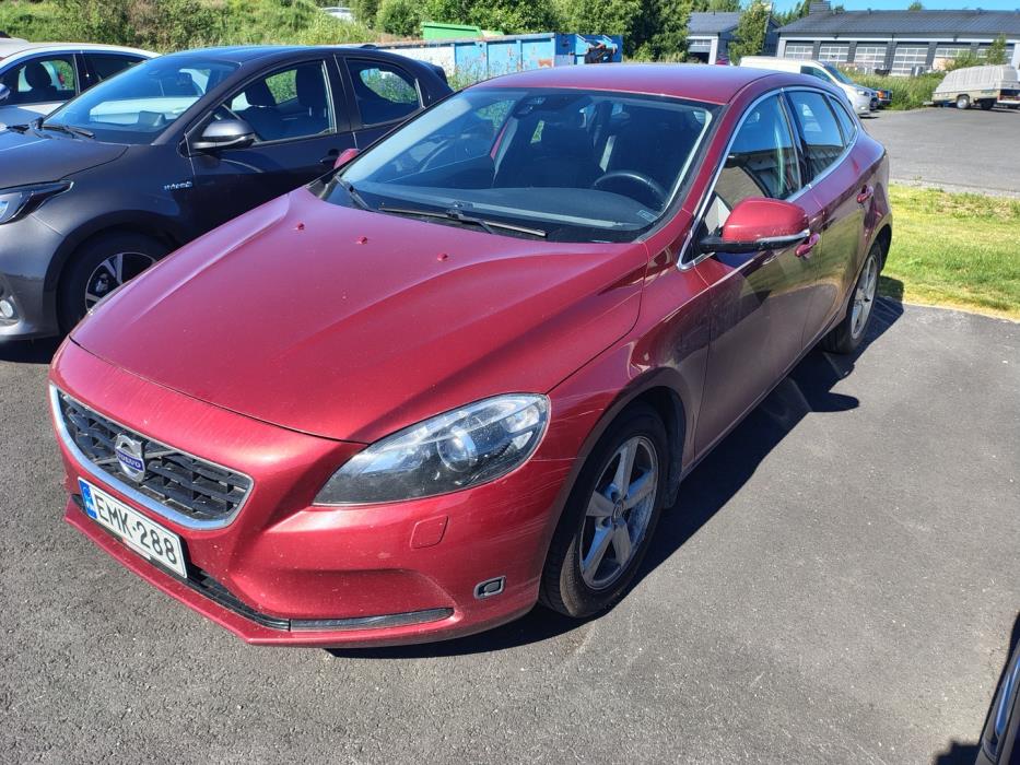 VOLVO V40 2013