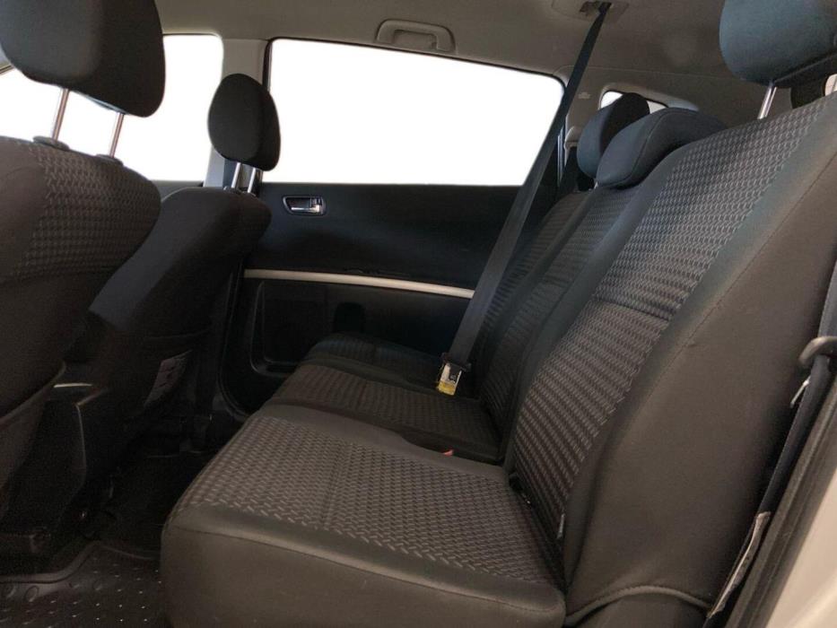 TOYOTA Corolla Verso 2008