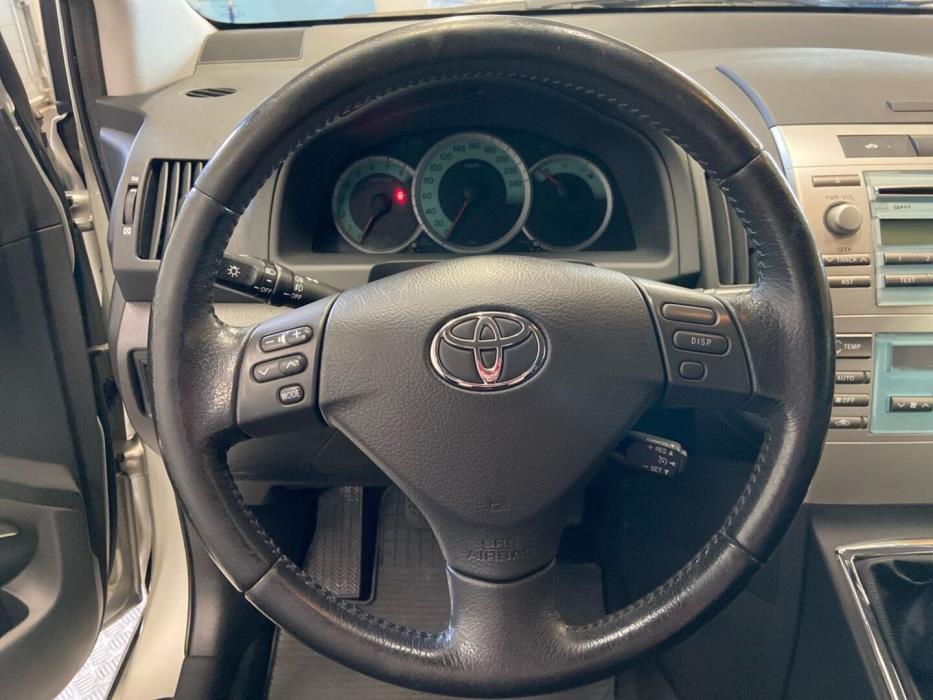 TOYOTA Corolla Verso 2008