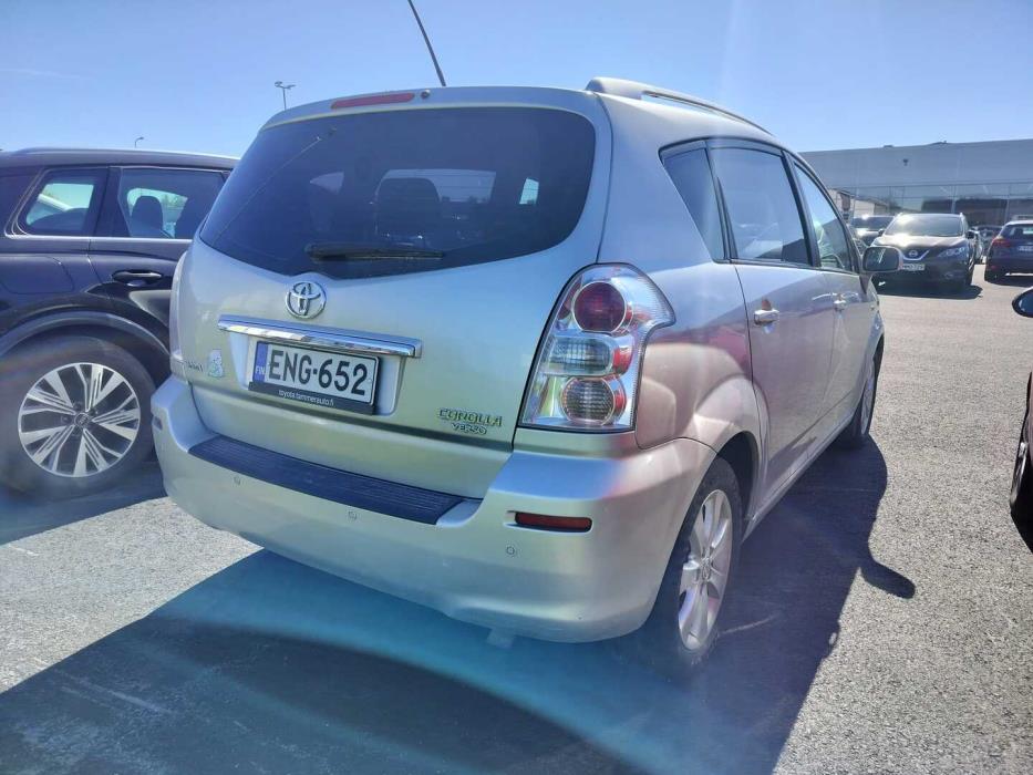 TOYOTA Corolla Verso 2008