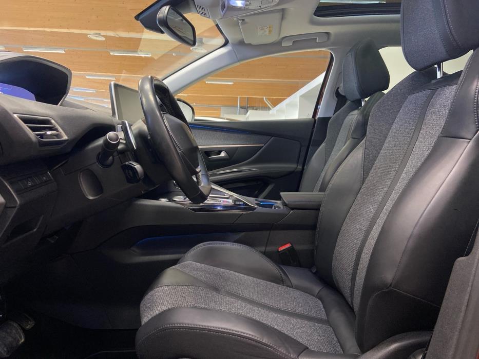 PEUGEOT 3008 2016
