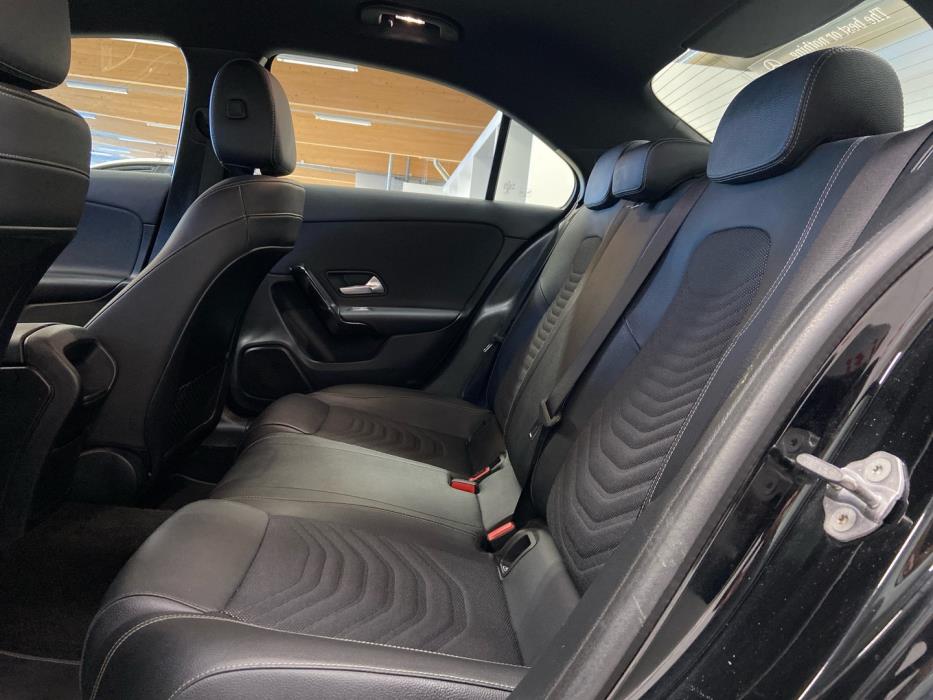 MERCEDES-BENZ A 2019