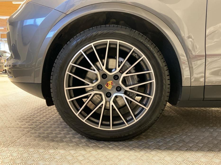 PORSCHE Cayenne 2021