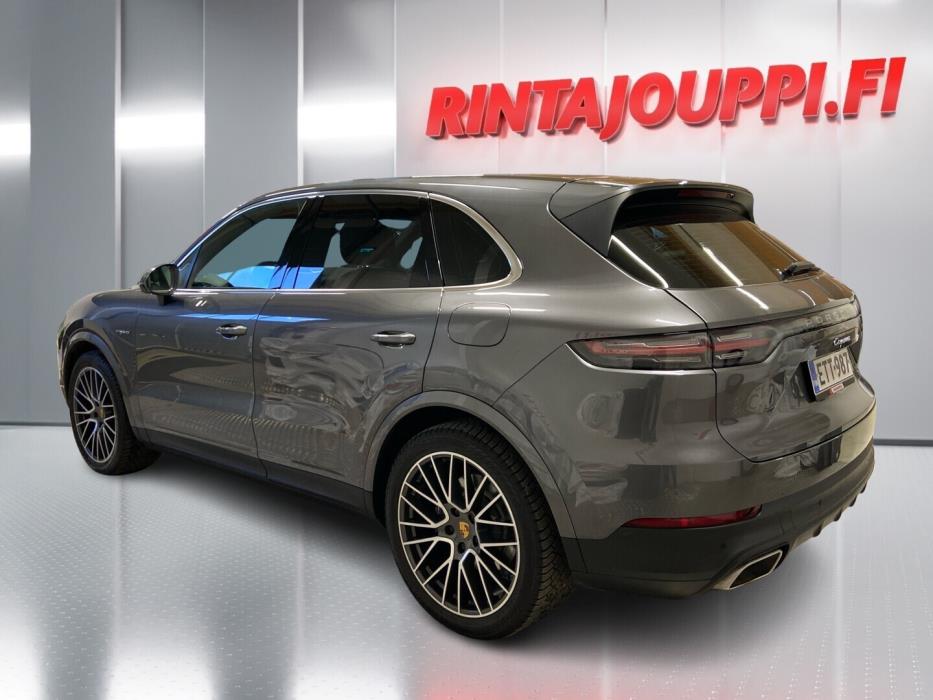 PORSCHE Cayenne 2021