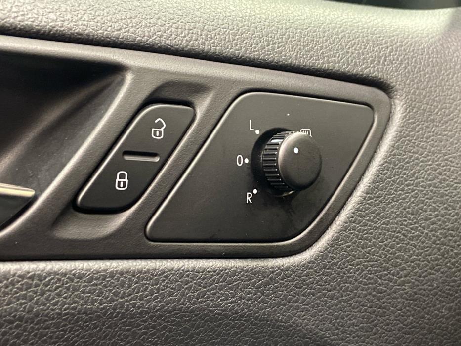 VOLKSWAGEN Jetta 2011