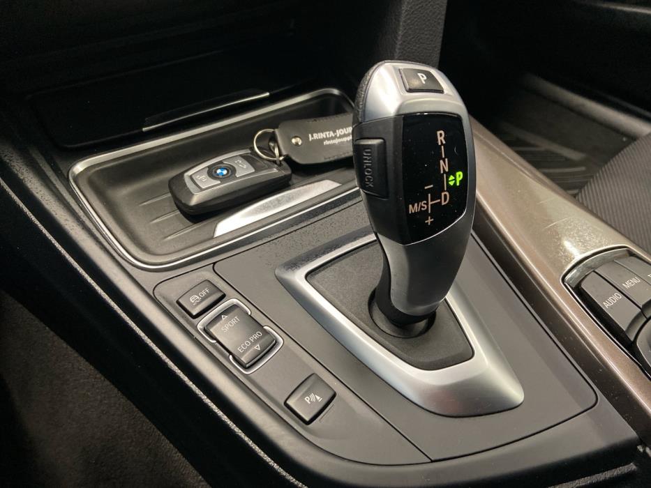 BMW 320 Gran Turismo 2014