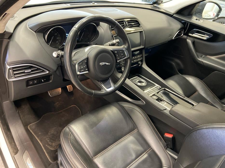 JAGUAR F-PACE 2019