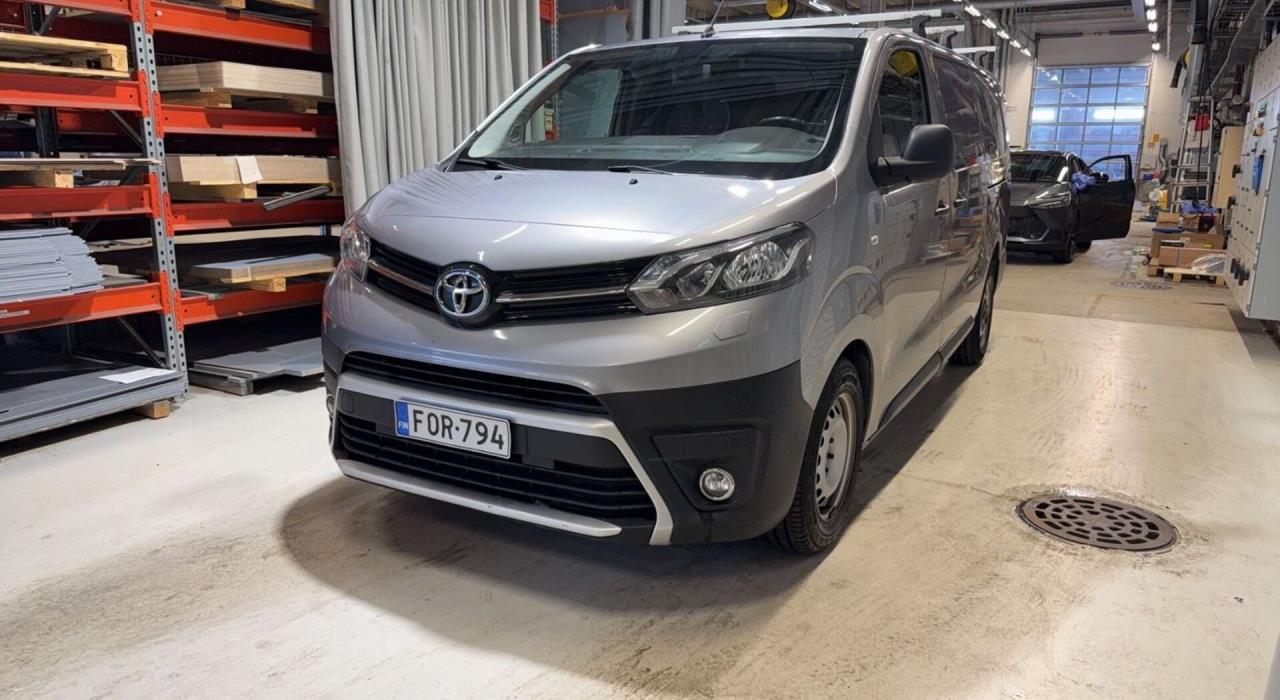 TOYOTA Proace 2021