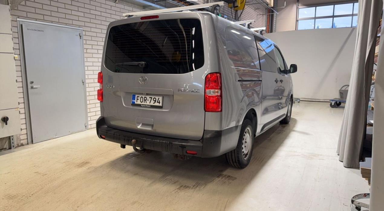 TOYOTA Proace 2021