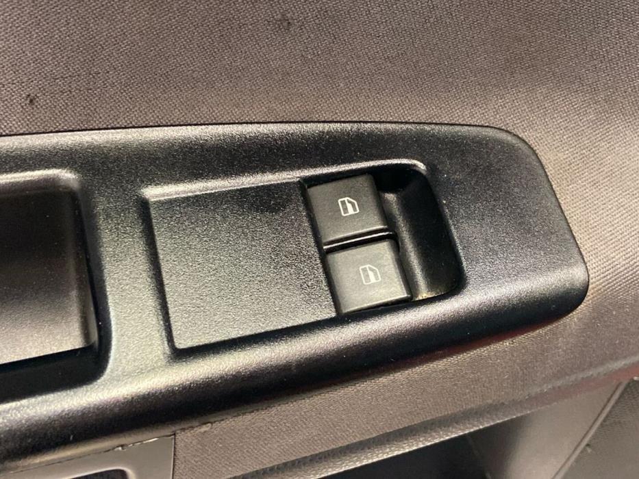 VOLKSWAGEN Polo 2007