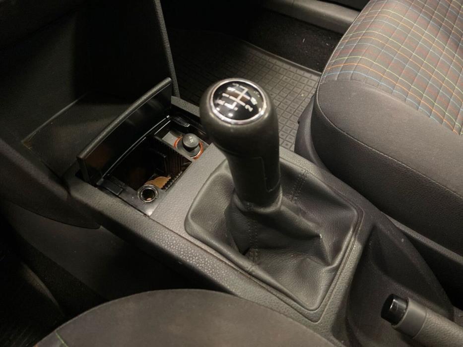 VOLKSWAGEN Polo 2007