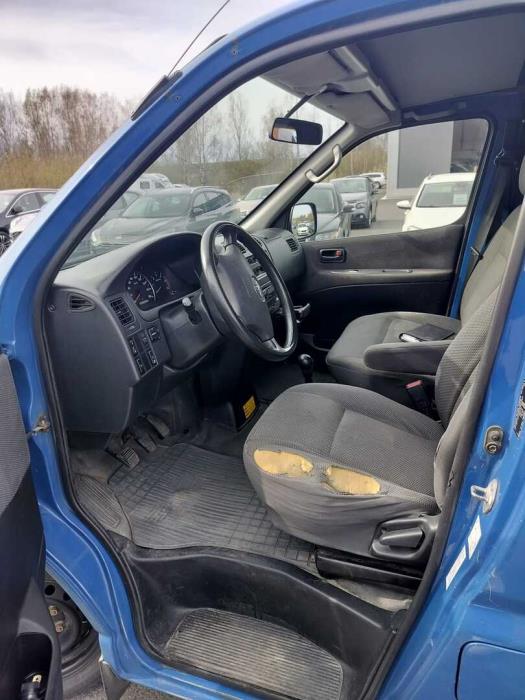 TOYOTA Hiace 2011