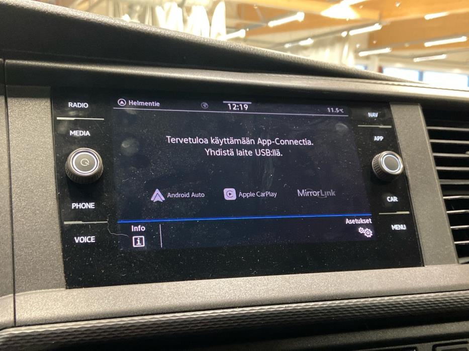 VOLKSWAGEN Transporter 2020