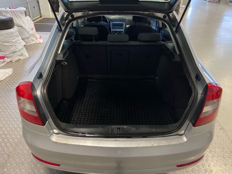 SKODA Octavia 2011