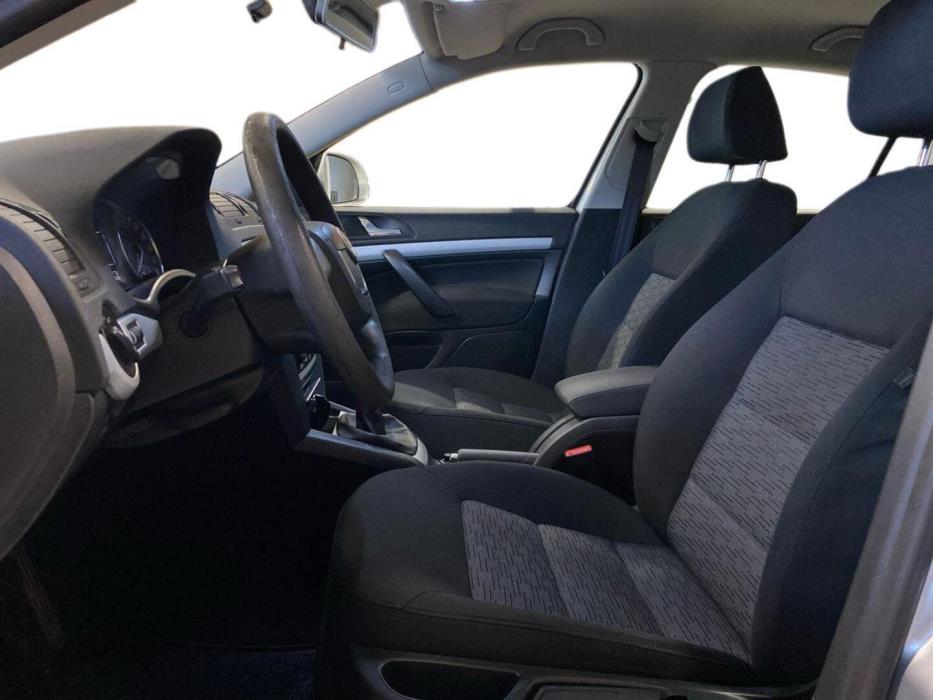 SKODA Octavia 2011