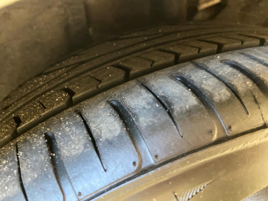 VOLVO V40 Cross Country 2013