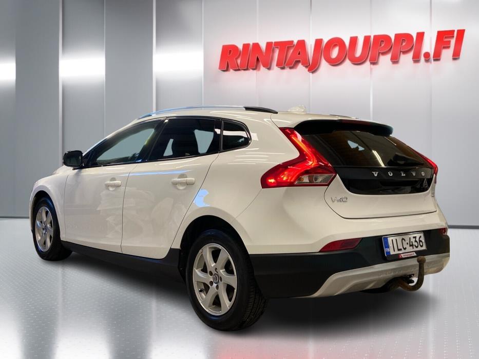 VOLVO V40 Cross Country 2013