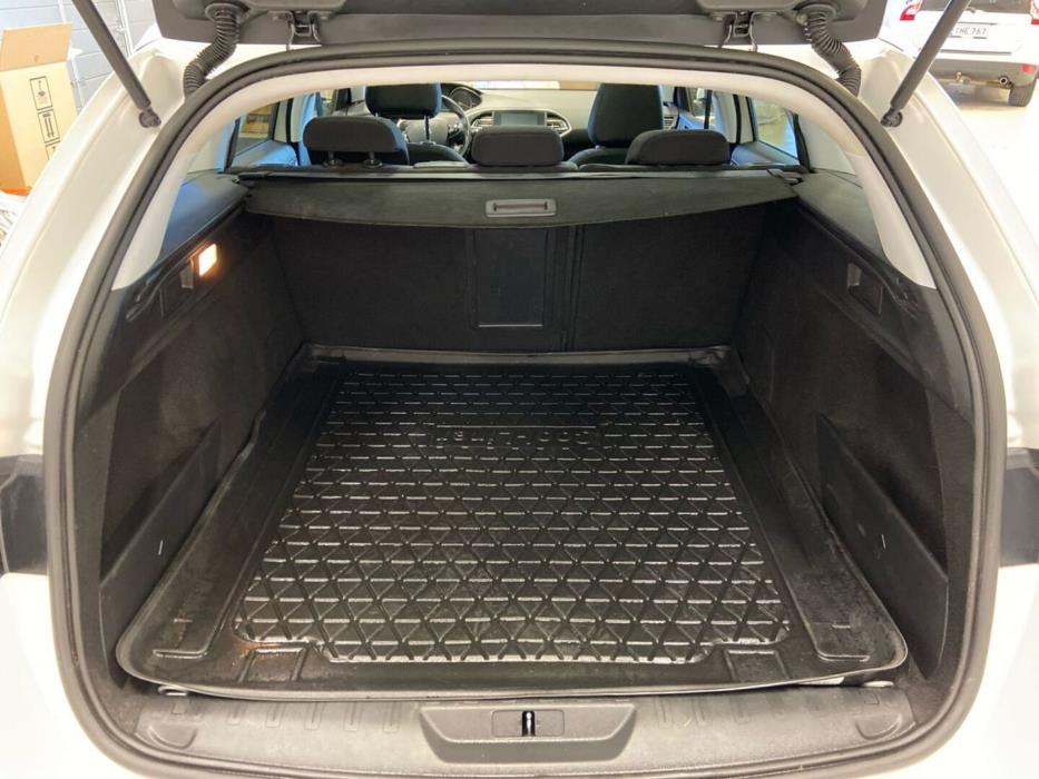 PEUGEOT 308 2020