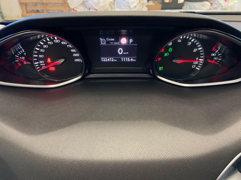 PEUGEOT 308 2020
