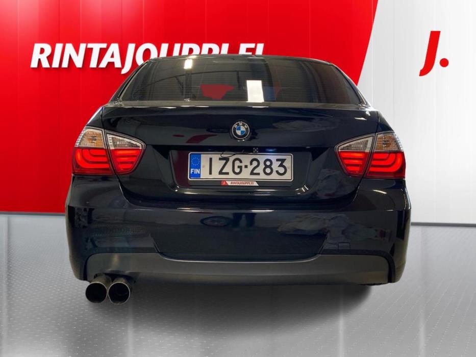 BMW 323 2005