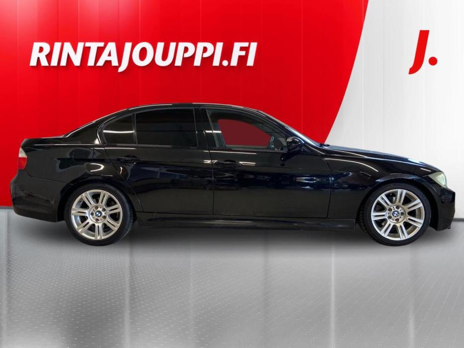 BMW 323 2005