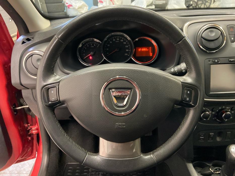 DACIA Sandero 2015