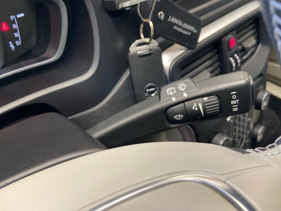 VOLVO V40 Cross Country 2018