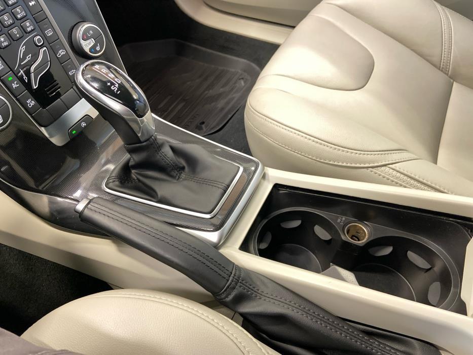 VOLVO V40 Cross Country 2018