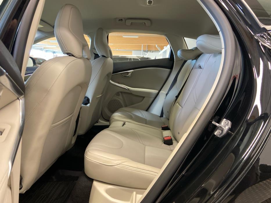VOLVO V40 Cross Country 2018