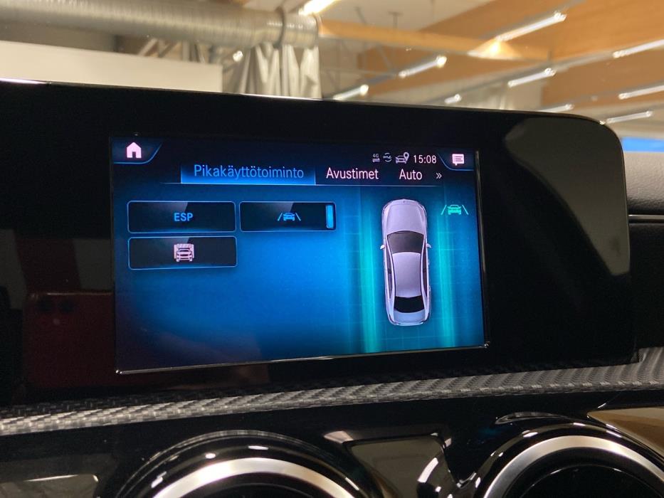 MERCEDES-BENZ A 2021