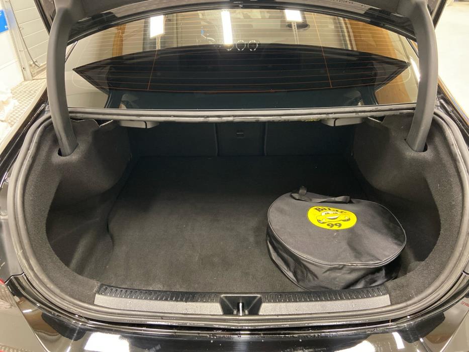 MERCEDES-BENZ A 2021