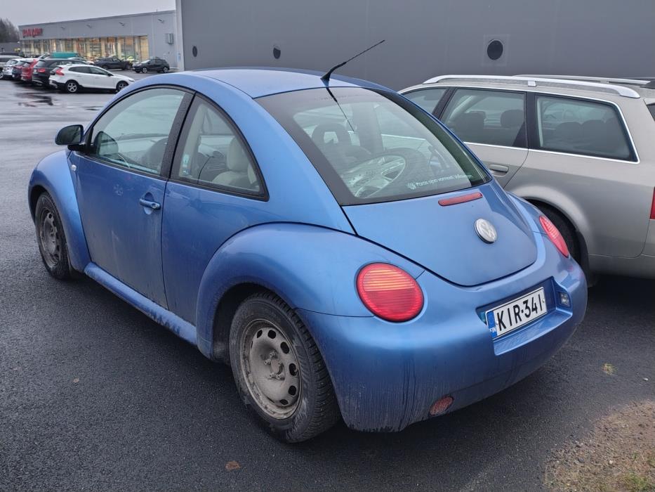 VOLKSWAGEN New Beetle 1999