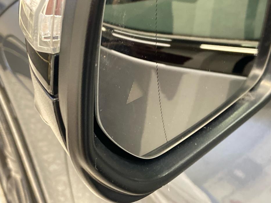 MERCEDES-BENZ EQS 2024