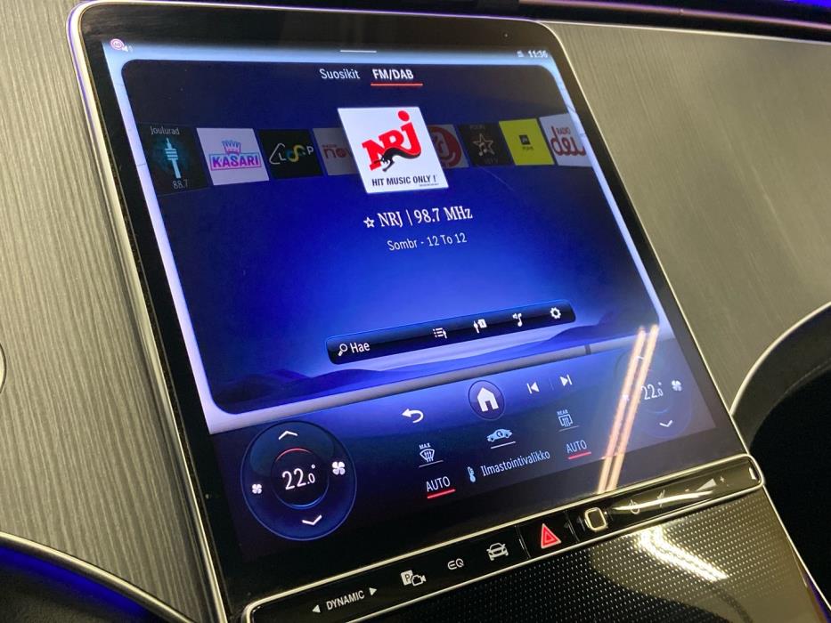 MERCEDES-BENZ EQS 2024