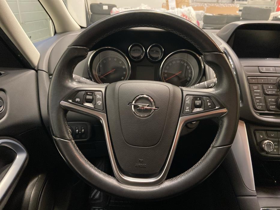 OPEL Zafira Tourer 2013