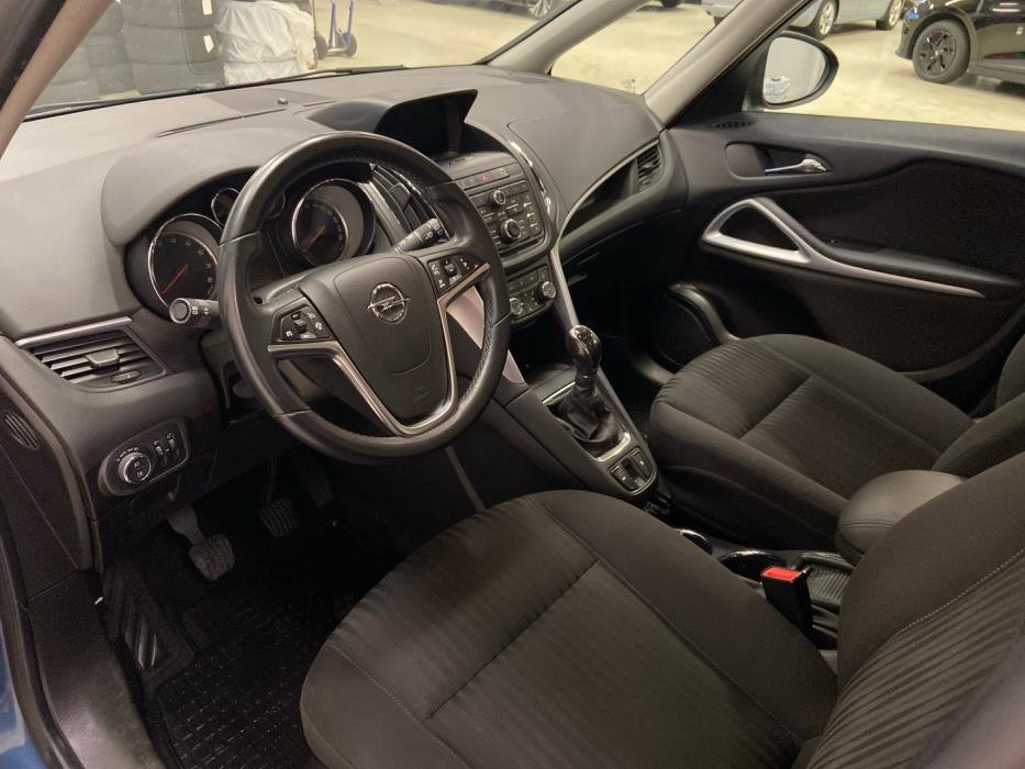 OPEL Zafira Tourer 2013