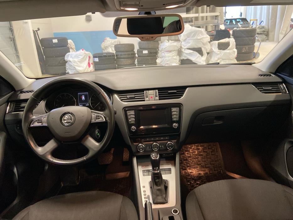 SKODA Octavia 2013