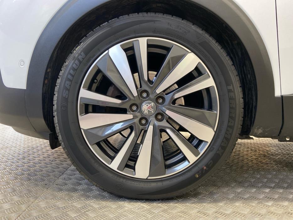 PEUGEOT 3008 2017