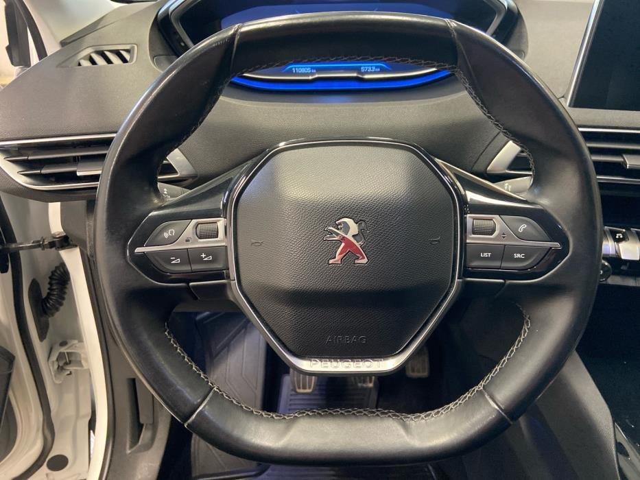 PEUGEOT 3008 2017