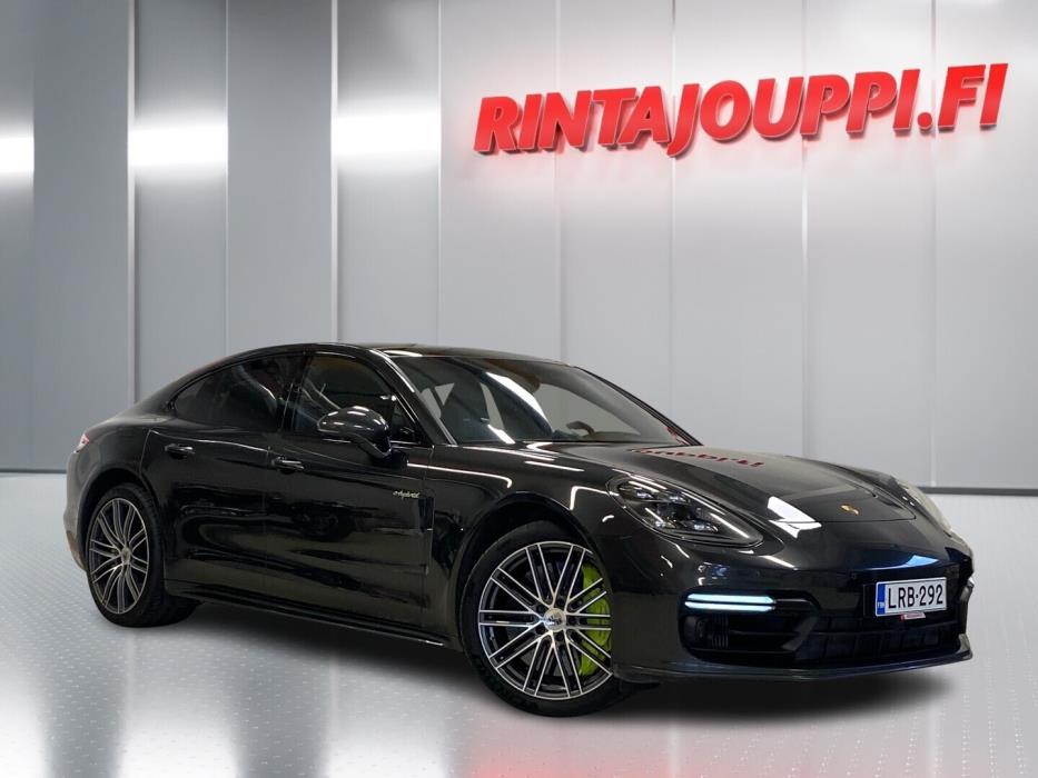 PORSCHE Panamera 2020