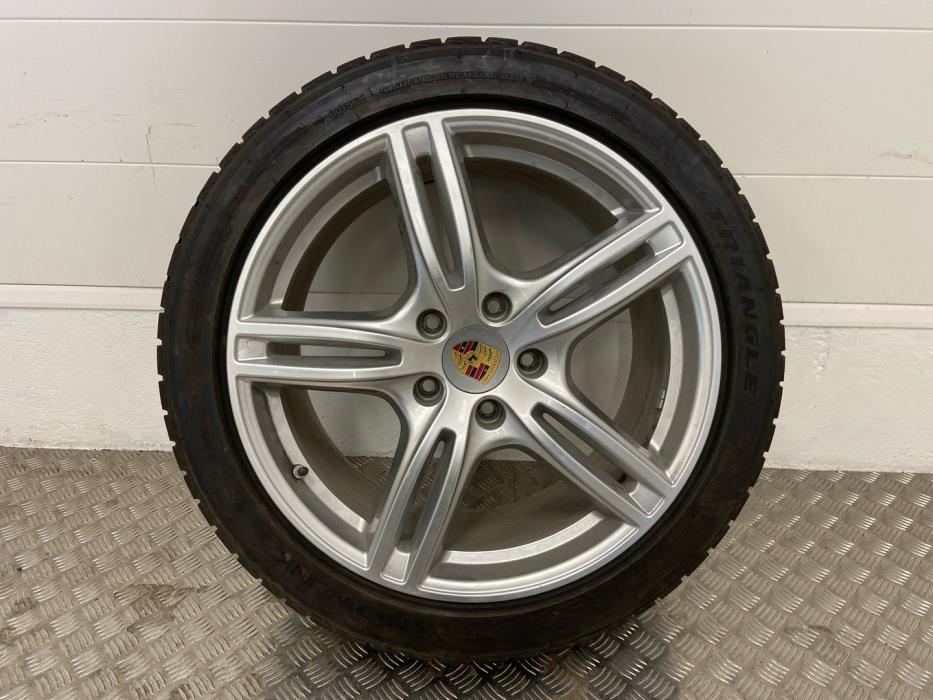 PORSCHE Panamera 2020