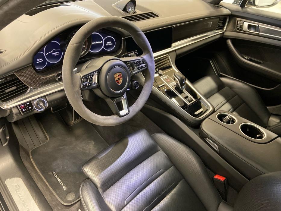 PORSCHE Panamera 2020