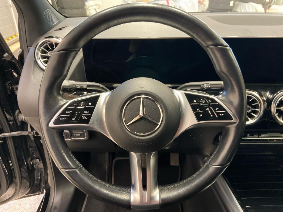 MERCEDES-BENZ B 2023
