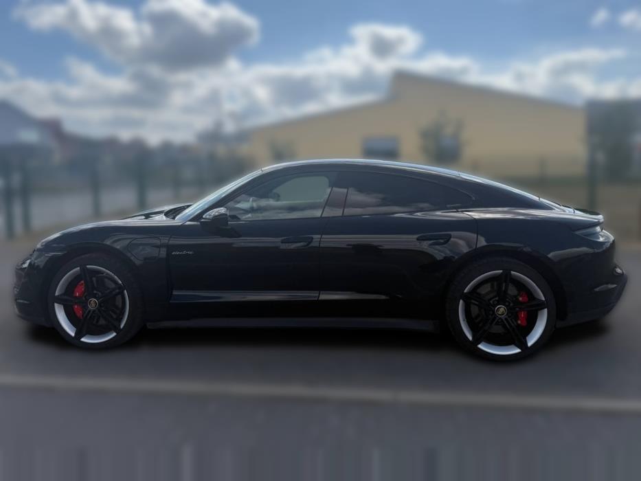 PORSCHE Taycan 2022